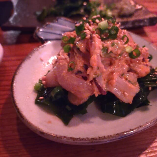 Tachinomi Asakusa Sharemon: Stehbar für Sake und kreative Gerichte