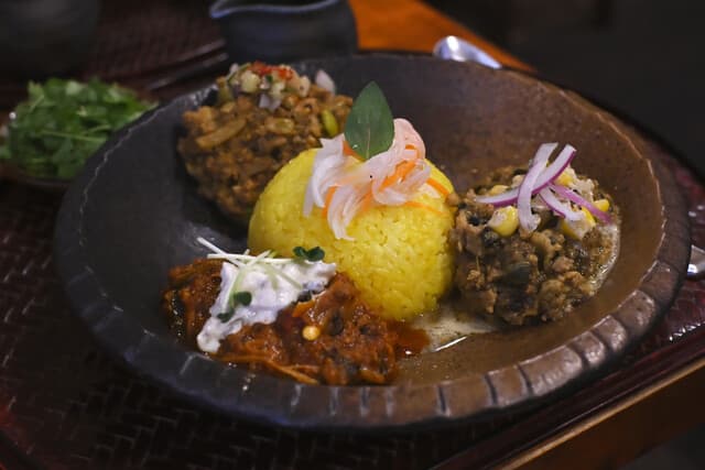 Kyu Yamu Tei Shimokita sou: kreatives Keema-Curry
