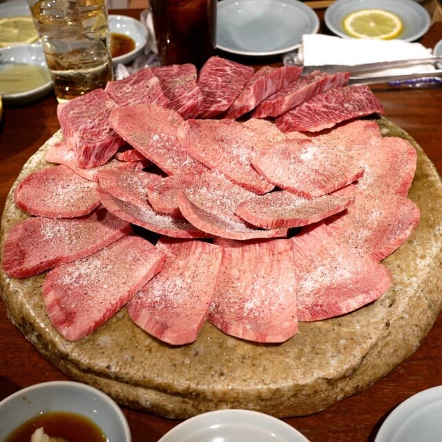 Akasaka Raimon: legendäres Omakase-Yakiniku