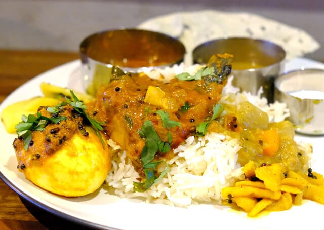 Spice Bar Mon Curry: Curry-Teller nach südindischer Art