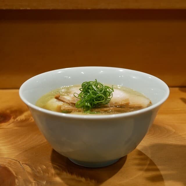 Chuka Soba Shibata: gefeierte Ramen mit Hühnerbrühe