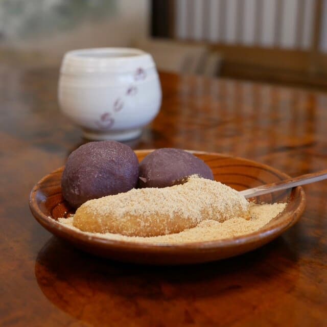 Awamochidokoro Sawaya: Hirse-Mochi aus der Edo-Zeit