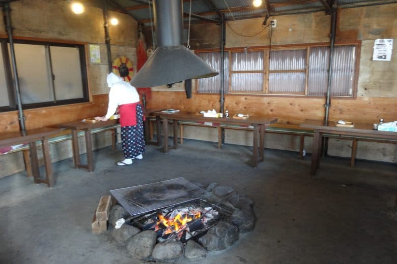 Ama Hütte Hachiman Kamado