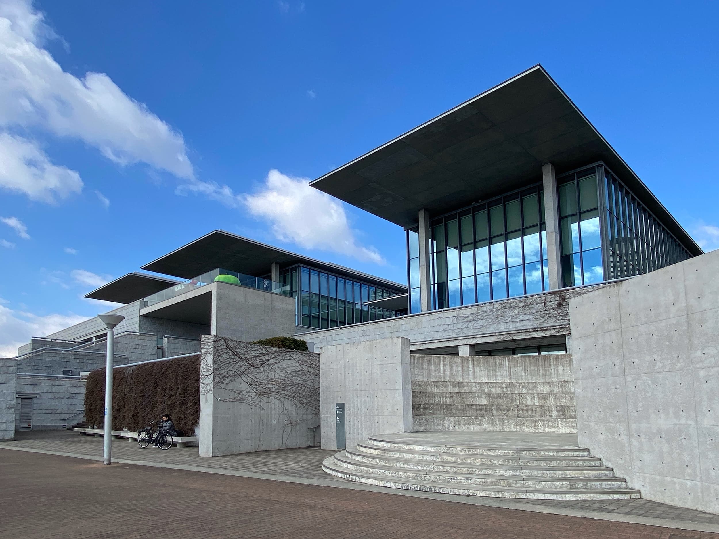 Hyogo Prefectural Museum of Art cover image