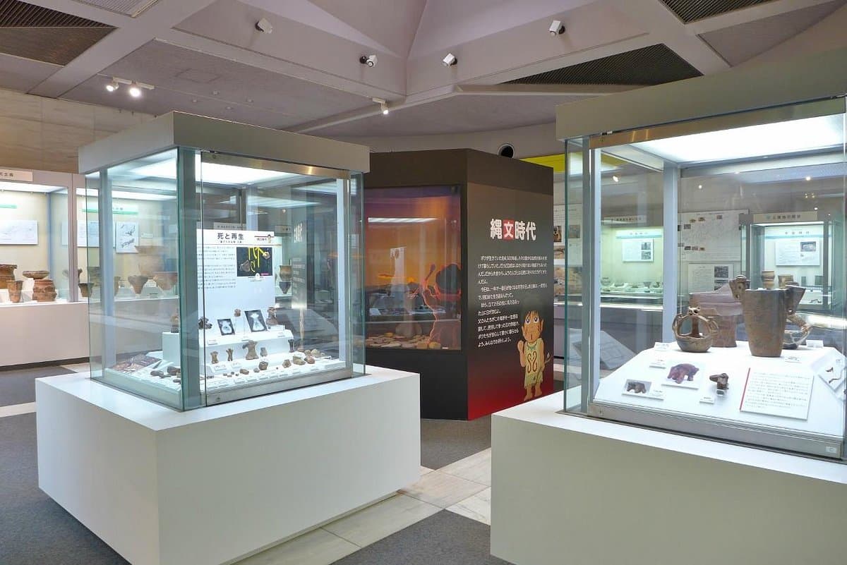 Tokyo Metropolitan Archaeological Center cover image