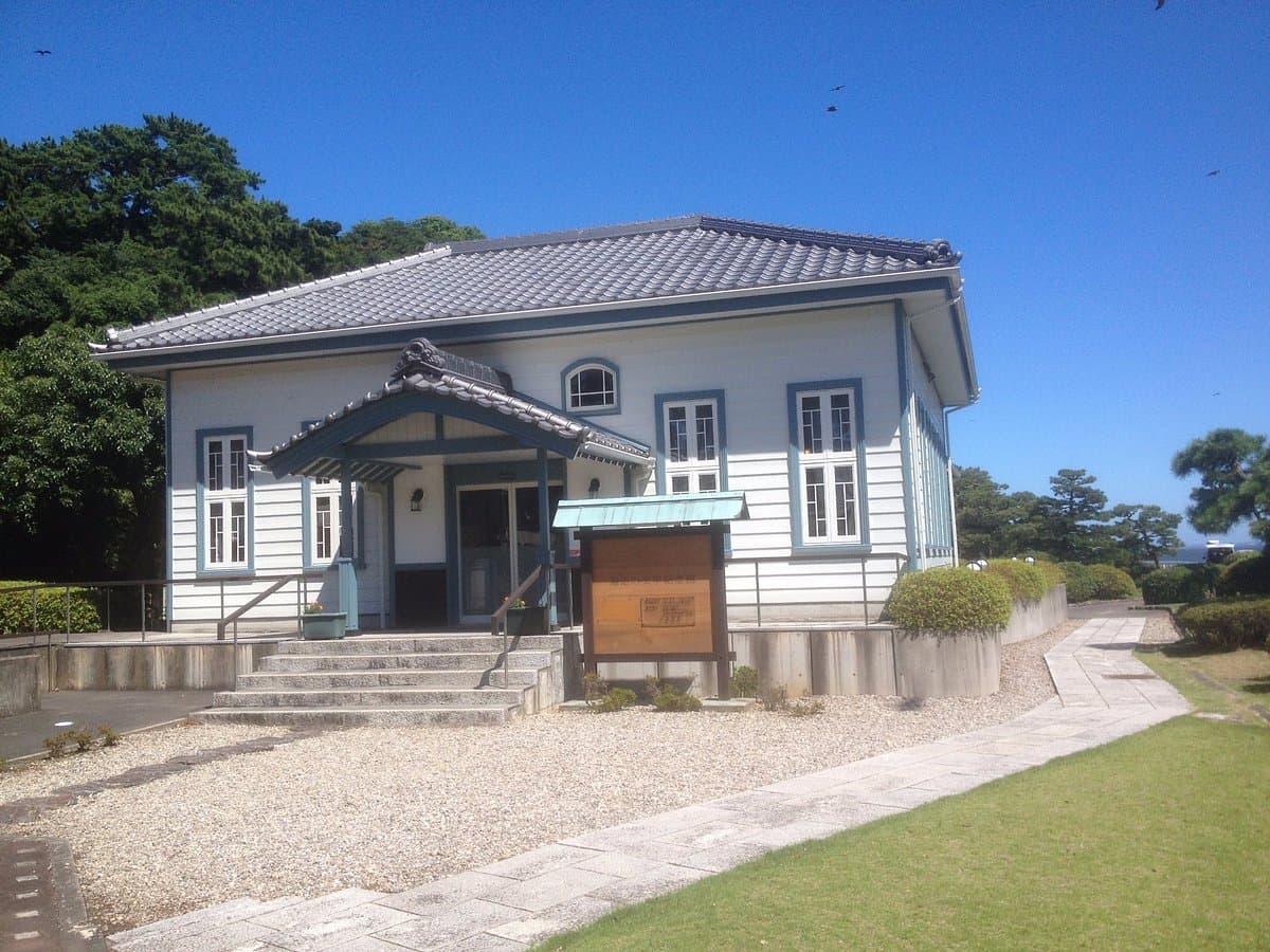 Umibe No Bungaku Kinenkan (Literaturmuseum am Meer)